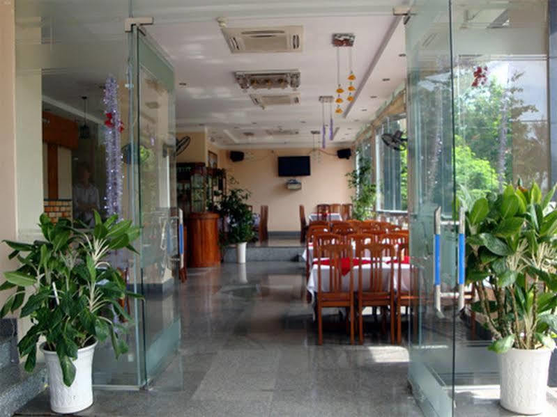 Y Linh Hotel Quy Nhon Exterior photo